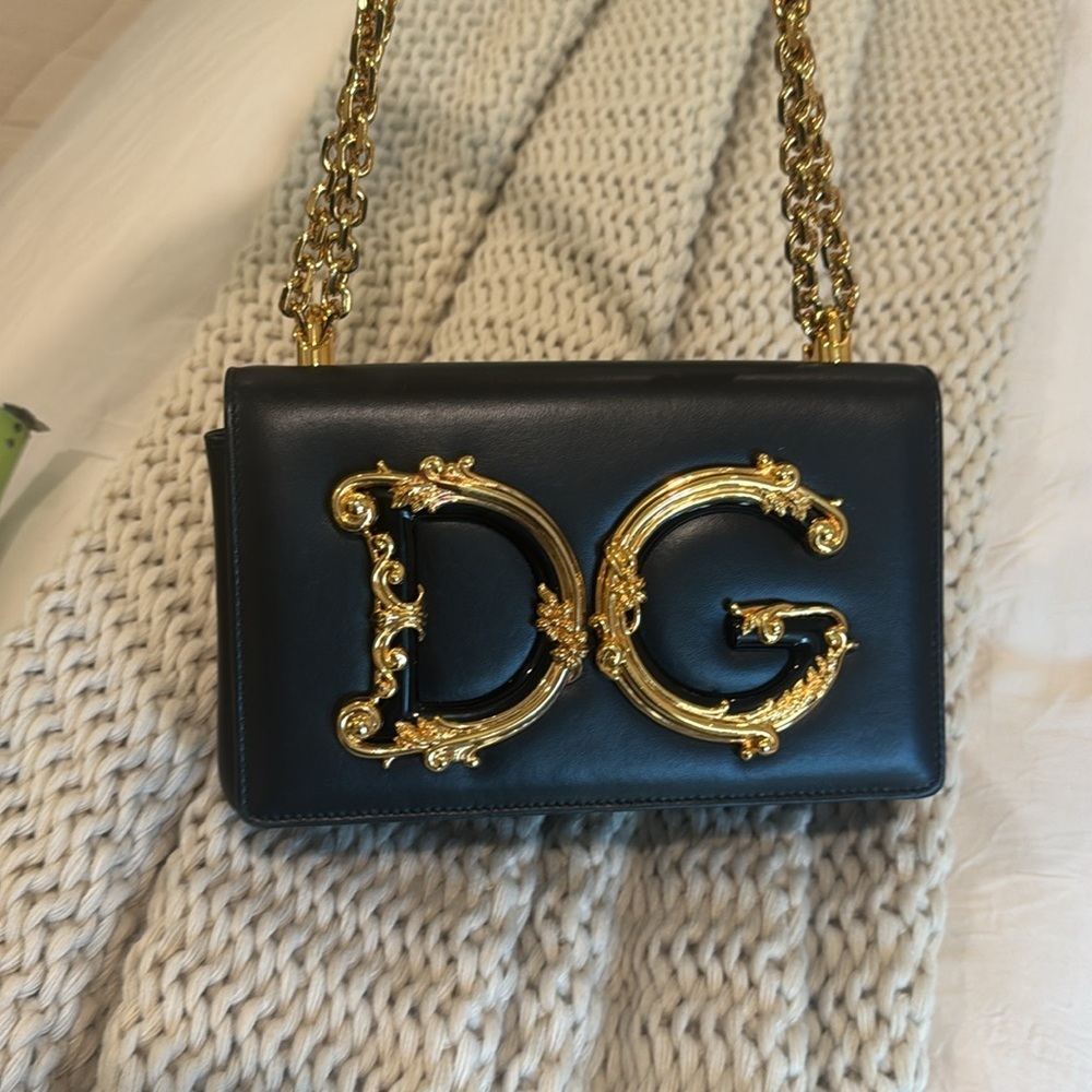 Dolce & Gabanna Logo Leather Cross Body Bag - Picture 6 of 16